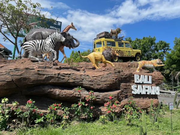 Jungle Hopper Bali Safari ticket and Safari Journey vehicle